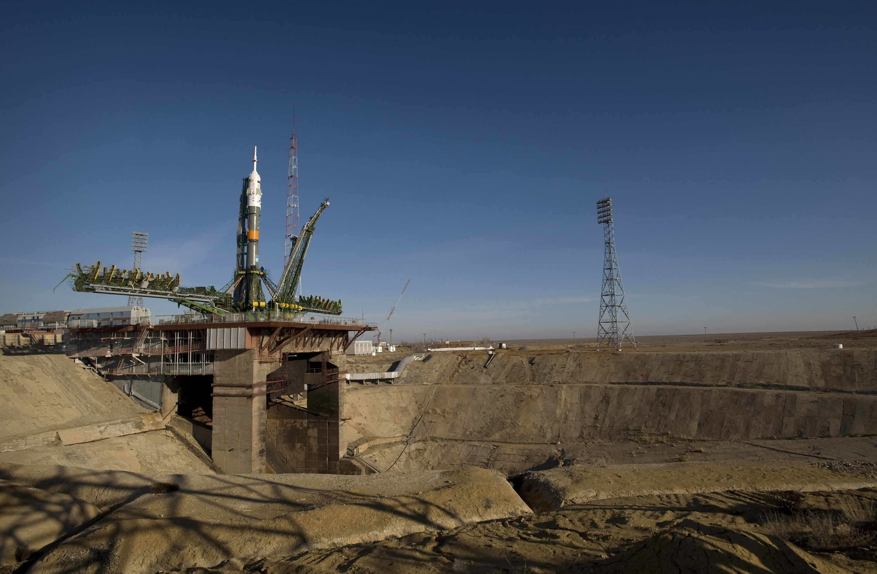 Soyuz_expedition_19_launch_pad